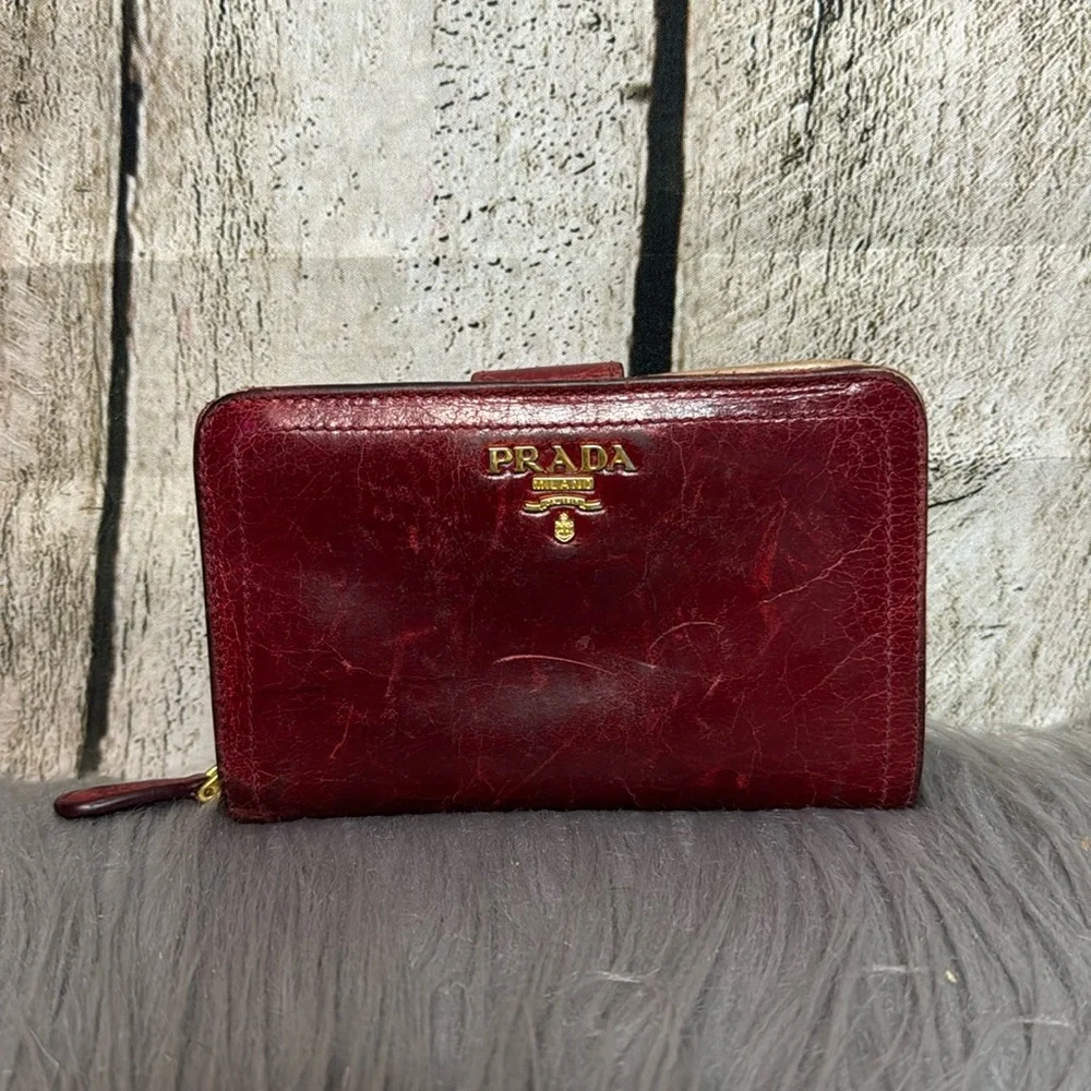 PRADA - Rare Compact Wallet - Picture 1 of 13